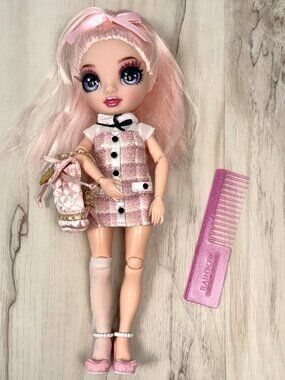 2021 MGA Rainbow High Jr High BELLA PARKER Pink 9" Fashion Doll *Missing 1 Sock*